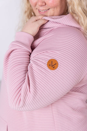 Timeless Textured Pullover Hoodie in Rose
