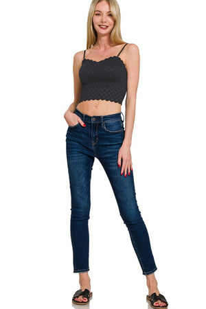 The Elise Seamless lace bralette with bra pads in Black