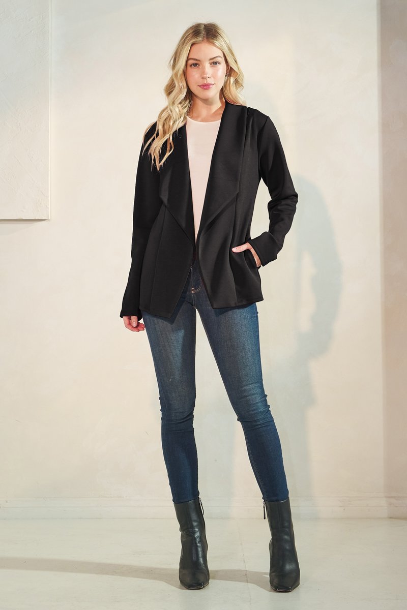 Comfortable and Chic Blazer in Black