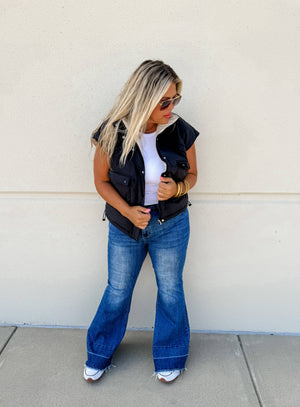 MADDOX REVERSIBLE PUFFER VEST: BLACK/IVORY