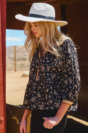 Ditsy Floral Printed Blouse in Black Floral S-3XL