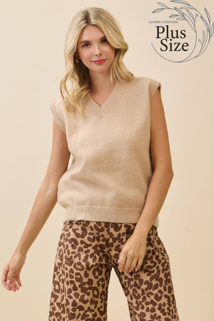 Curvy Classic V-Neck Sweater Vest in Hunter Green