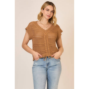 Open Knit Ruched Center V Neck Short Sleeve Top: Camel