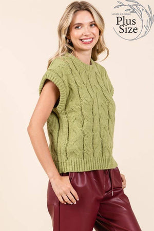 Curvy Cable Knit Sweater Vest in Red
