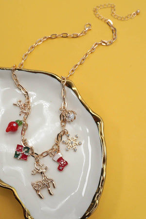 CHARM NECKLACE-RUDOLPH CHRISTMAS GIFT SOCKS BOW
