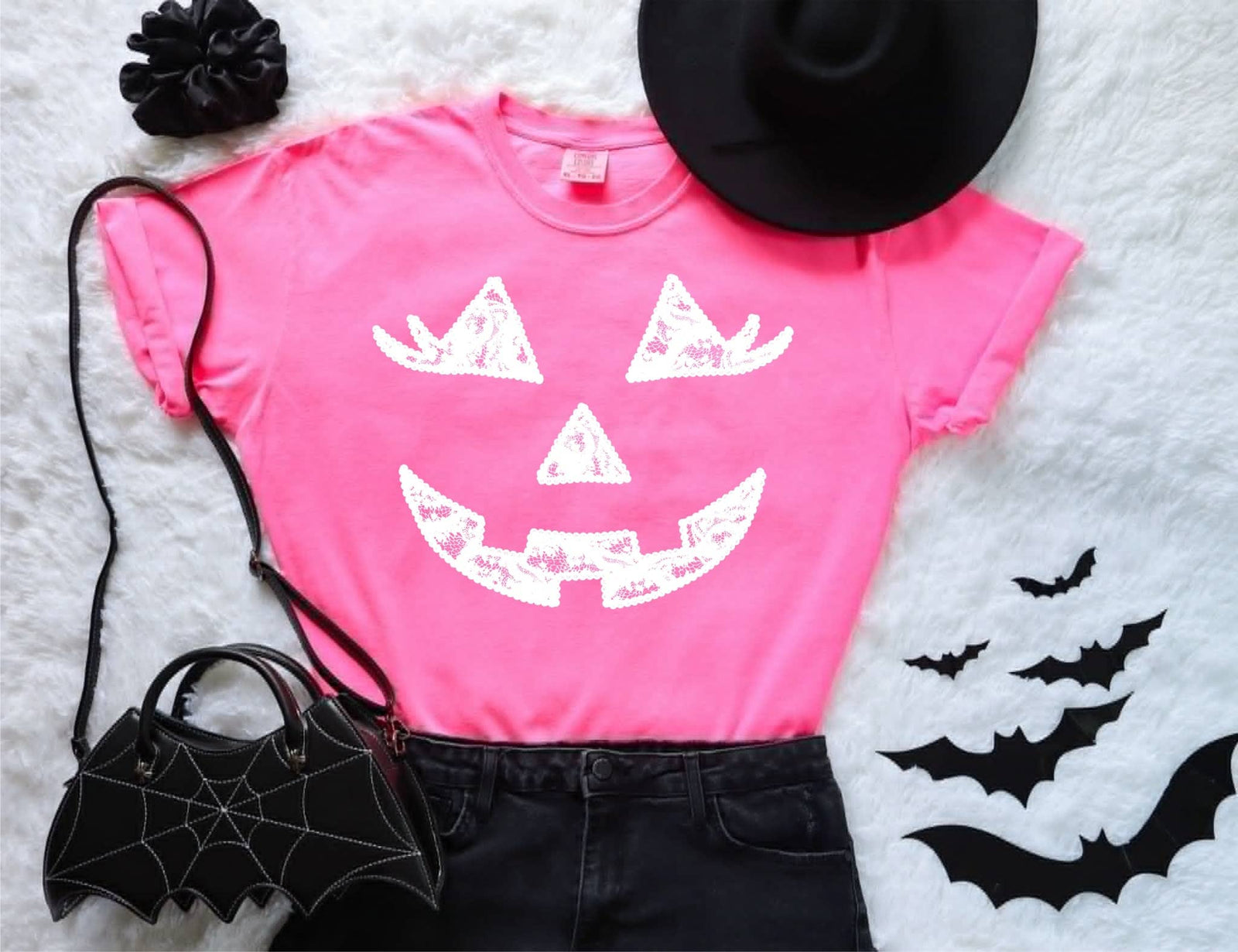 Pumpkin White Lace Seasonal Graphic Tee in Pink
