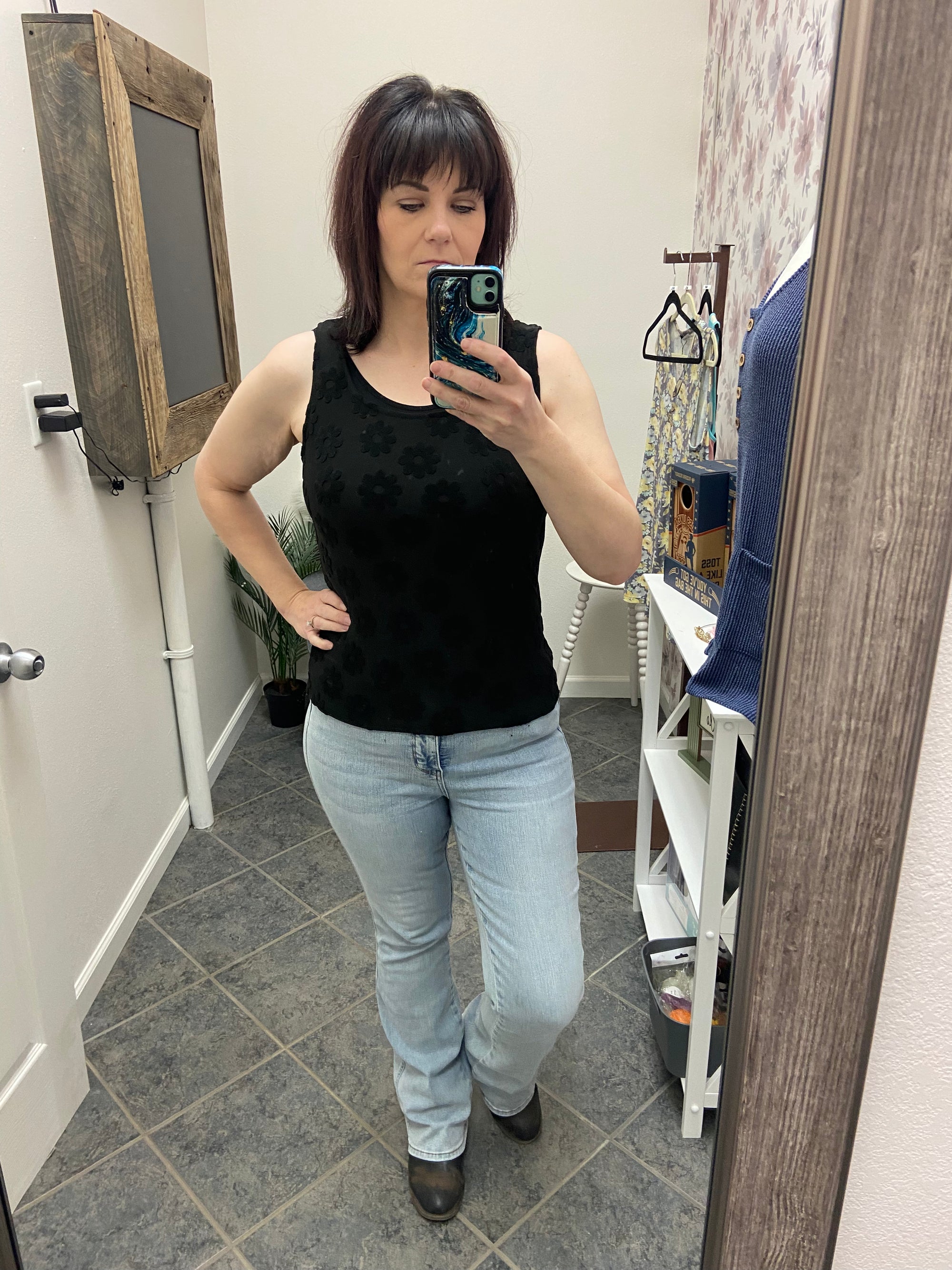 Daisy Textured Tank in Black