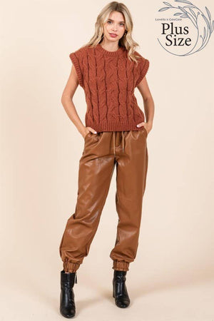 Curvy Cable Knit Sweater Vest in Red