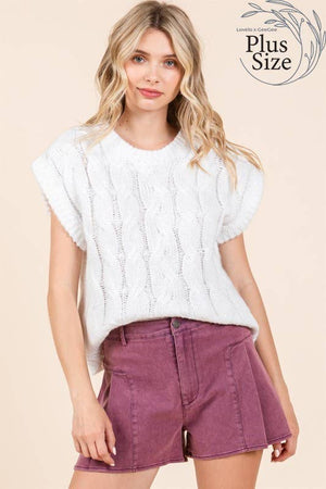 Curvy Cable Knit Sweater Vest in Red