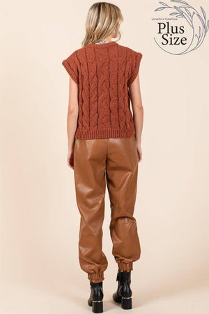 Curvy Cable Knit Sweater Vest in Avocado