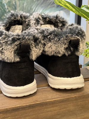 Very G Frost Bootie with fur- black