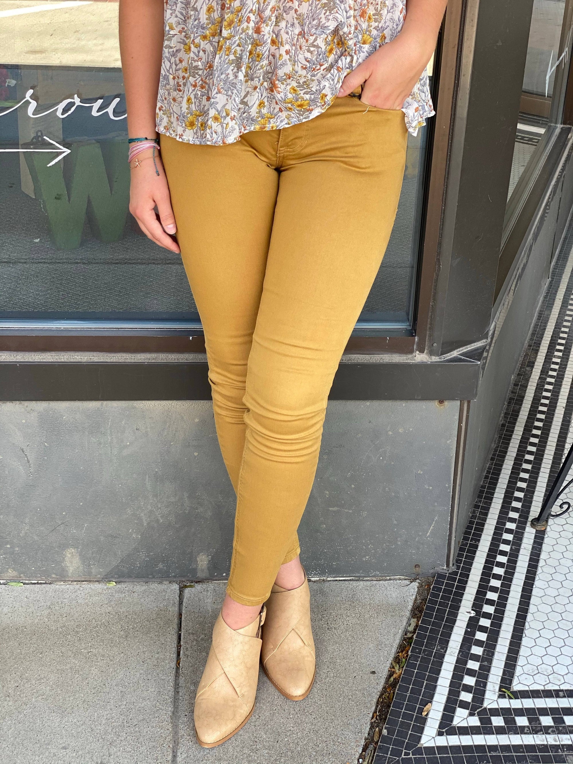 Rubberband Stretch Sarina Skinny - Honey