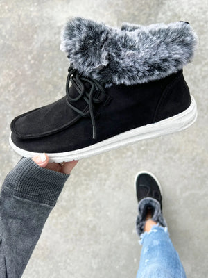 Very G Frost Bootie with fur- black